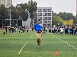 欧冠球员表现评析：C罗连续进球,