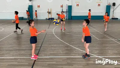 勇士队依然对交易安东尼·戴维斯抱有兴趣，但具体方案尚未明朗