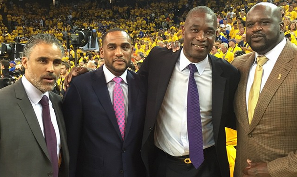 经让莱万成 经让莱万成