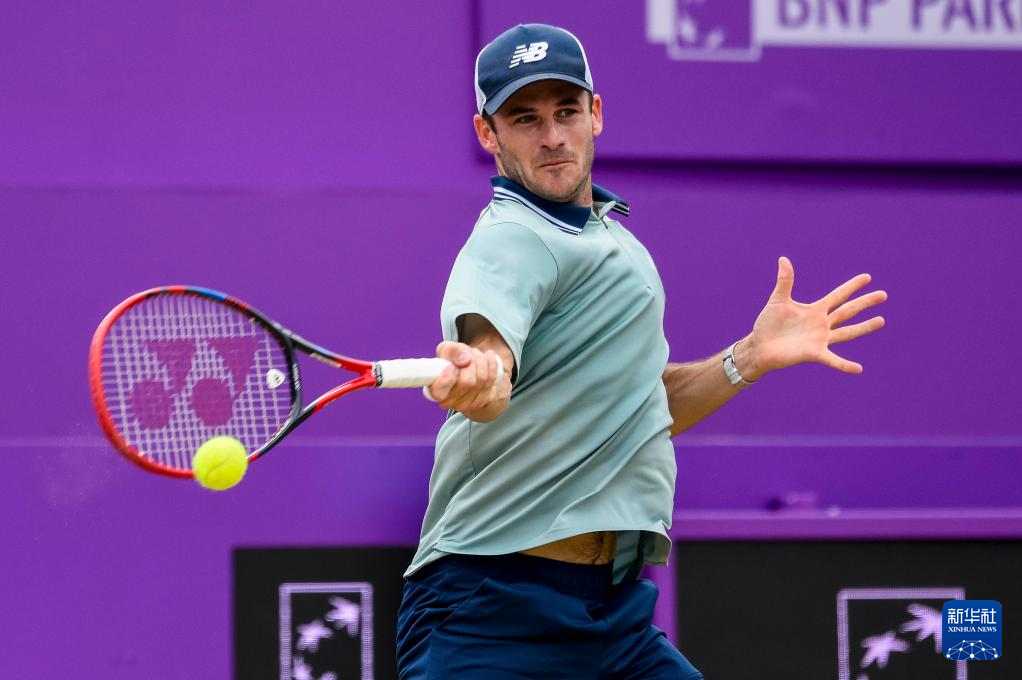 媒体人：奥斯卡是全球打工人典范 中国打工人理想目标应该是杜佳.